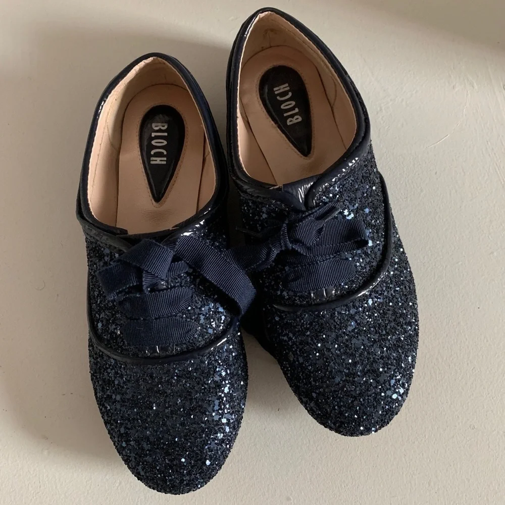 𝅺Bloch| Glitter/Sparkly Dress Shoes- Size 2 little girl